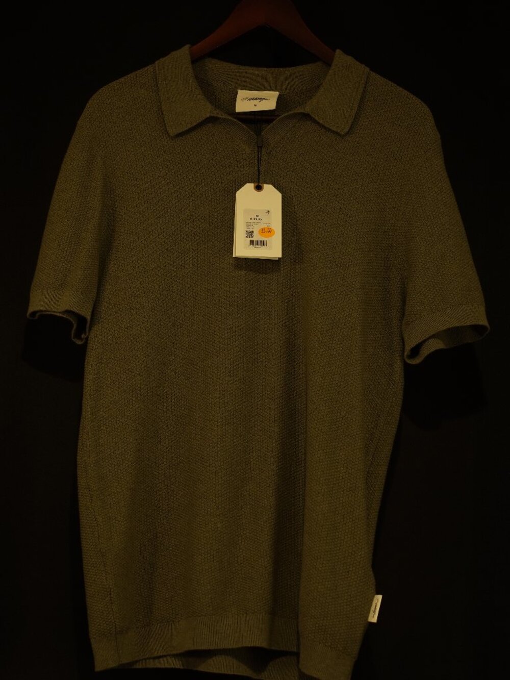 Green knit polo - size Medium